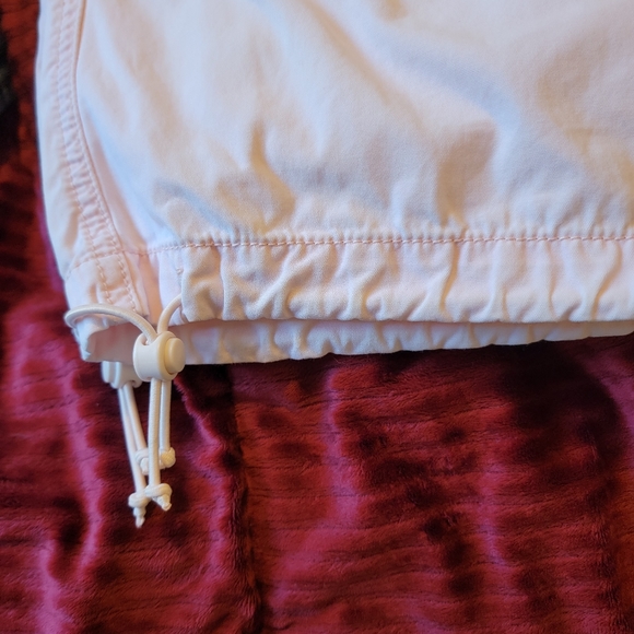 Express Capri Pants - Picture 4 of 4